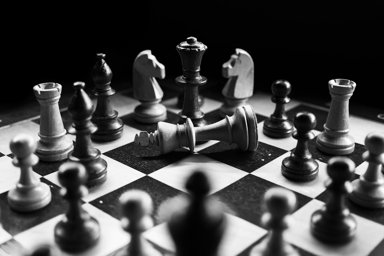 Mastering Strategy: Pawn in the Middlegame